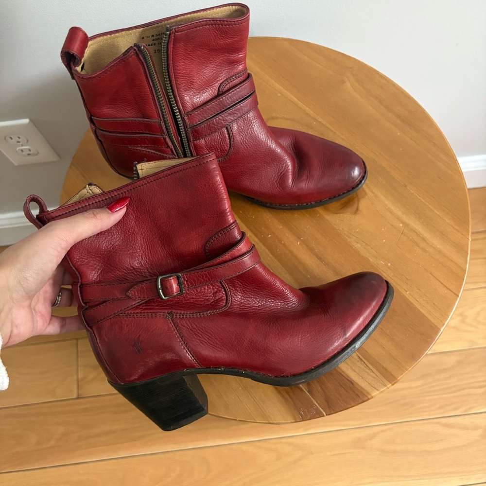 FRYE Jackie Rivet Booties Short red Leather Boots size 8.5